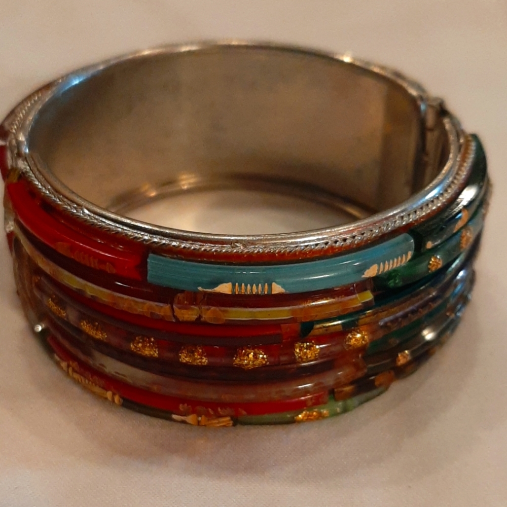 Vintage Boho Hinged Bangle. Silver tone covered in colorful art glass.